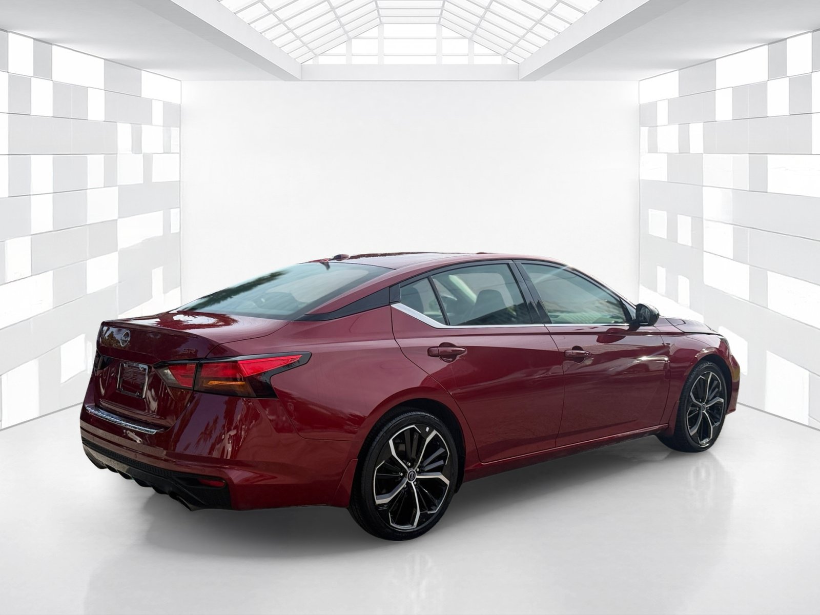 Certified 2023 Nissan Altima 2.5 SR FWD image 7