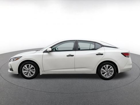 Used 2025 Nissan Sentra S FWD image 4