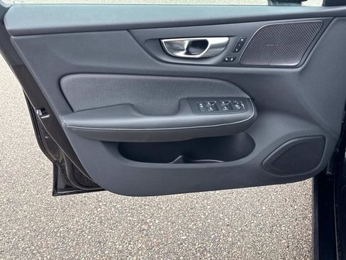 Certified 2024 Volvo S60 T8 Ultimate image 17