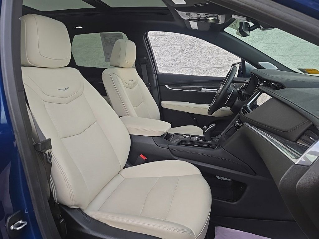 Used 2024 Cadillac XT5 Sportv AWD/4WD image 5