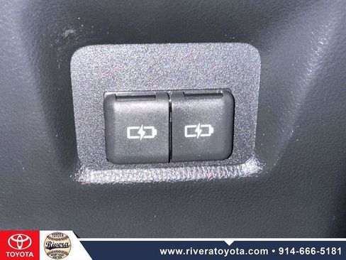 Certified 2023 Toyota RAV4 XLE w/ XLE Grade Weather Package AWD/4WD image 18