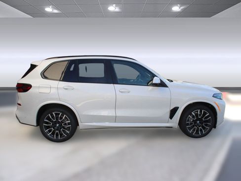 New 2026 BMW X5 sDrive40i w/ M Sport Package image 8