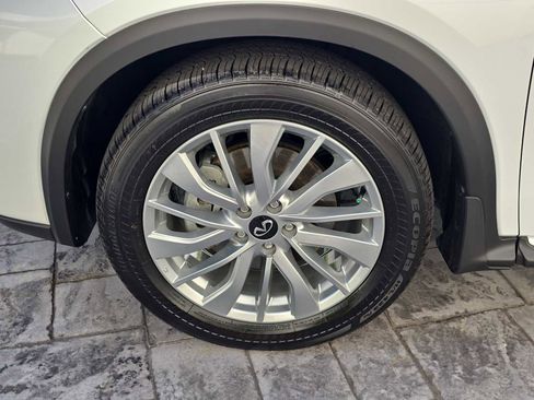 Certified 2023 INFINITI QX50 Luxe image 8