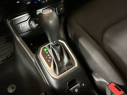 Used 2021 Jeep Renegade Sport AWD/4WD image 22