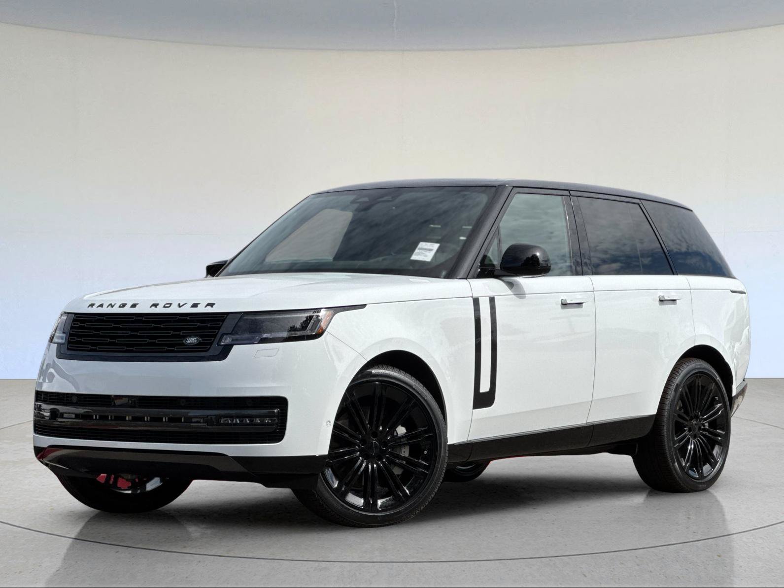 New 2026 Land Rover Range Rover SE AWD/4WD image 2