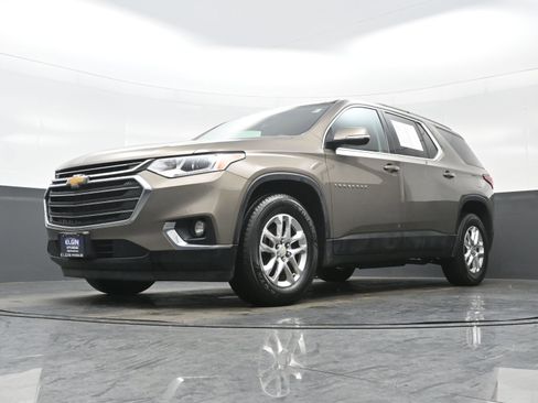 Used 2020 Chevrolet Traverse LT image 27