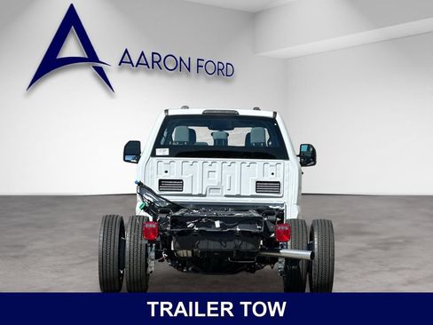 New 2026 Ford F550 4x4 Crew Cab image 4