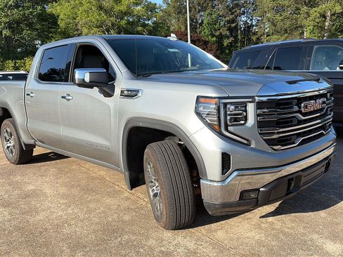 Used 2025 GMC Sierra 1500 SLT AWD/4WD image 1