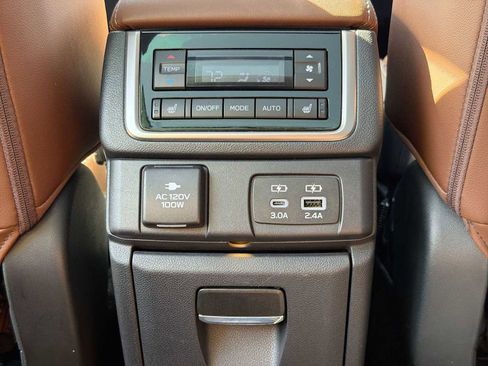 Certified 2024 Subaru Ascent Touring AWD/4WD image 33