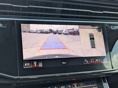 Used 2023 Audi Q7 3.0T Prestige w/ Prestige Package image 18