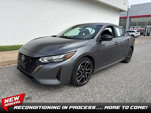Used 2024 Nissan Sentra SR FWD image 1