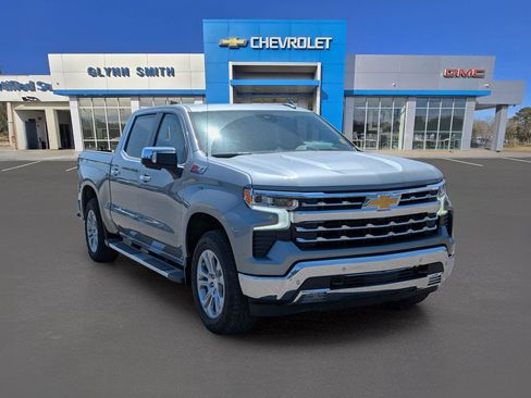 New 2026 Chevrolet Silverado 1500 LTZ w/ LTZ Premium Package AWD/4WD image 3
