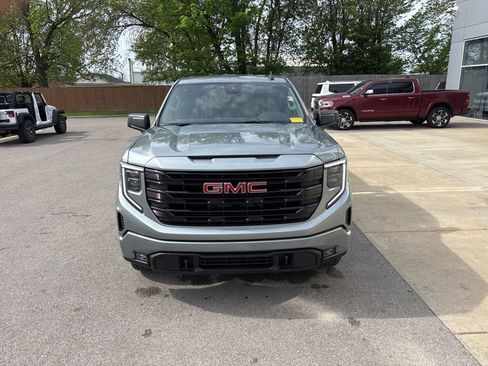 Used 2026 GMC Sierra 1500 Elevation AWD/4WD image 8