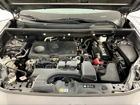 Used 2022 Toyota RAV4 XLE FWD image 31
