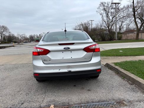 Used 2012 Ford Focus SE image 11