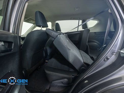 Used 2016 Toyota RAV4 LE FWD image 27