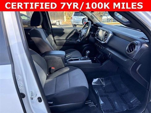 Used 2023 Toyota Tacoma TRD Off-Road image 9