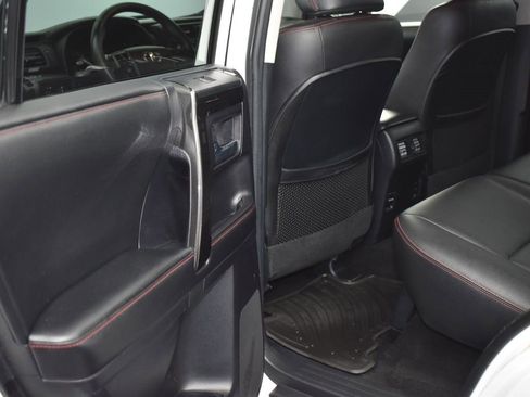 Used 2015 Toyota 4Runner Trail Premium image 12