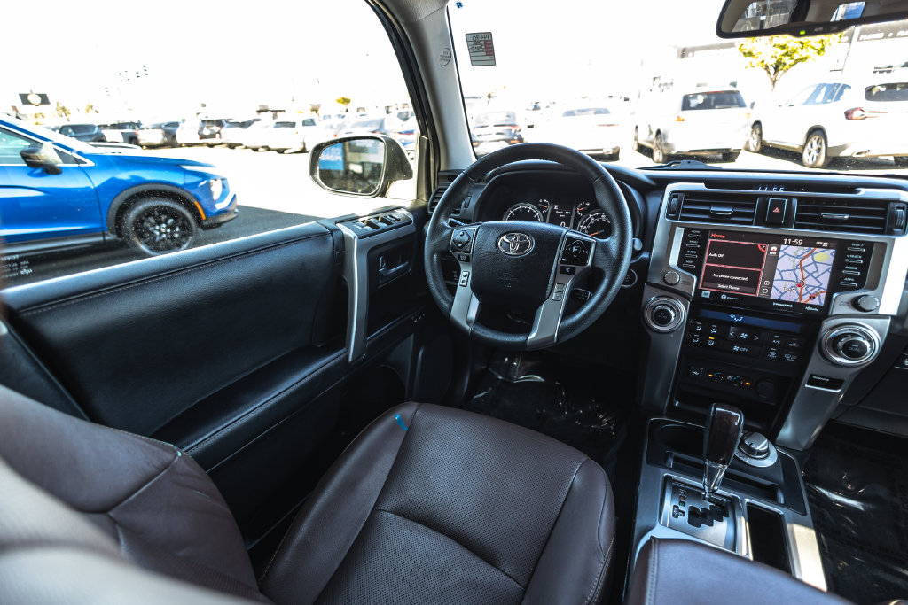 Used 2021 Toyota 4Runner Limited AWD/4WD image 24