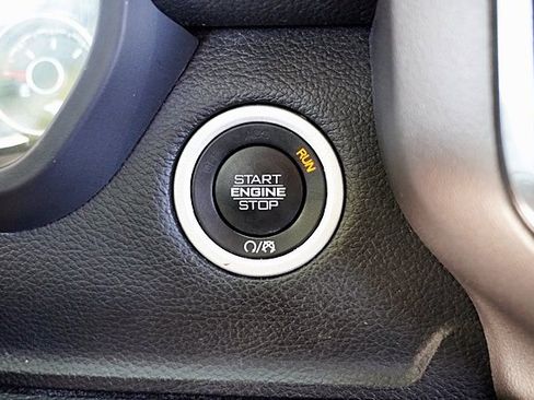 Certified 2024 RAM 1500 Laramie image 33