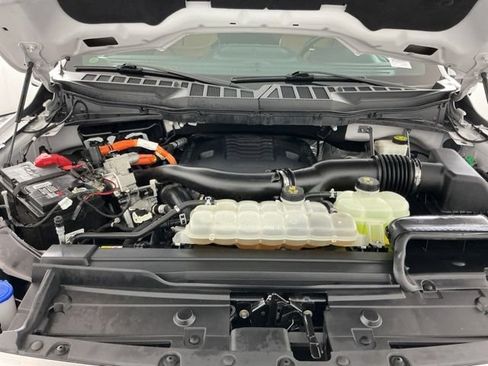 Used 2021 Ford F150 Platinum w/ FX4 Off-Road Package AWD/4WD image 36