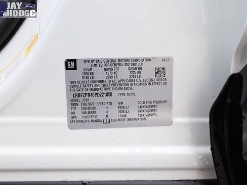 Used 2023 Buick Envision Essence w/ Technology Package I image 17