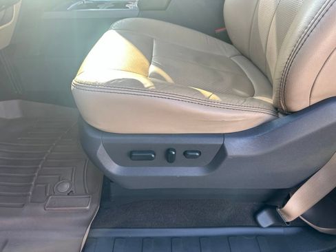 Used 2012 Ford F350 Lariat AWD/4WD image 12