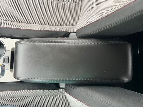 Used 2017 GMC Terrain SLE AWD/4WD image 27