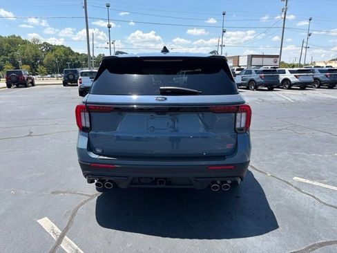 Used 2025 Ford Explorer ST w/ Sun And Sound Package AWD/4WD image 6