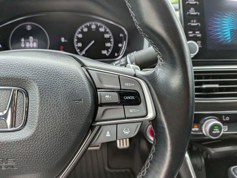 Used 2022 Honda Accord Sport image 15