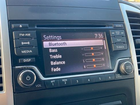 Used 2015 Nissan Frontier SV image 18