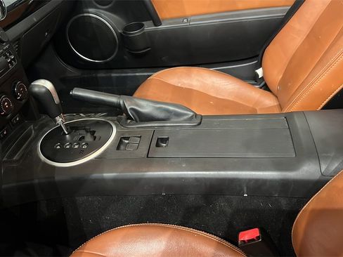 Used 2008 MAZDA MX-5 Miata Grand Touring w/ Premium Pkg image 25