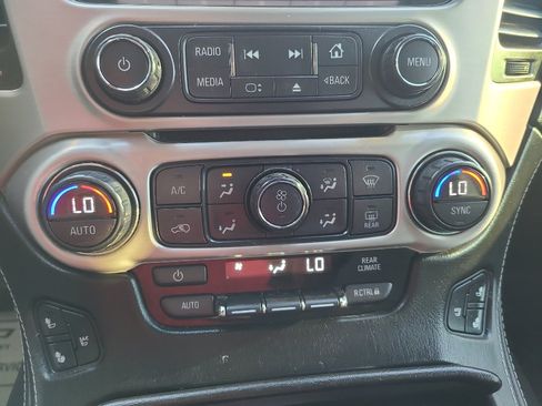 Used 2015 GMC Yukon XL Denali w/ Premium Package image 18