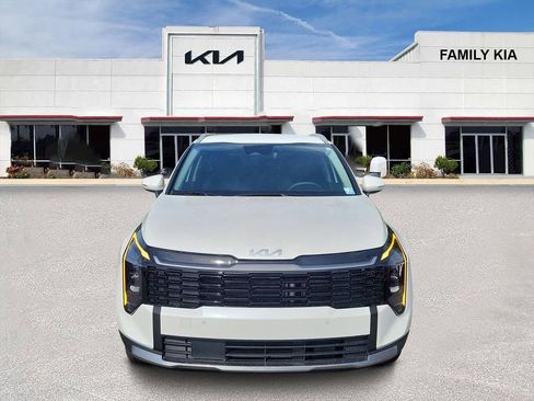 New 2026 Kia Sportage AWD Hybrid image 2