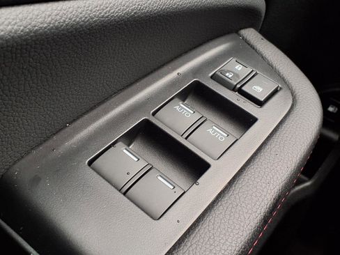 Used 2024 Honda Ridgeline Black Edition image 11