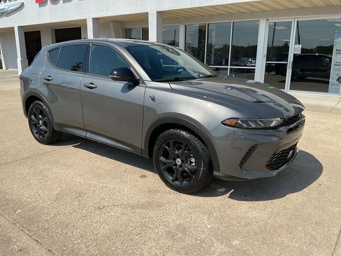 New 2025 Dodge Hornet GT w/ GT Blacktop Package image 8