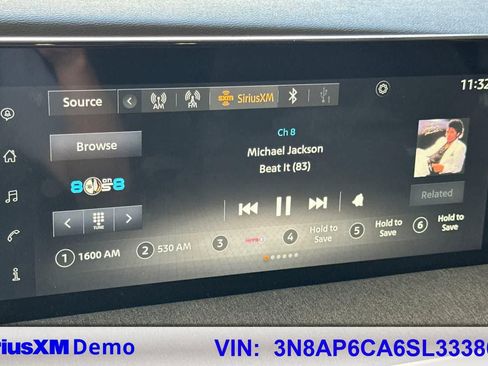 Used 2025 Nissan Kicks SV FWD image 27