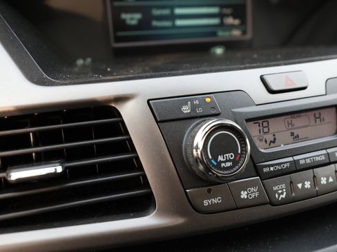 Used 2015 Honda Odyssey EX-L image 22