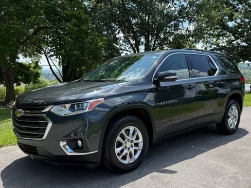 Used 2019 Chevrolet Traverse LT FWD image 4