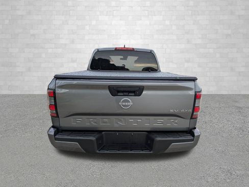 Used 2023 Nissan Frontier SV AWD/4WD image 3