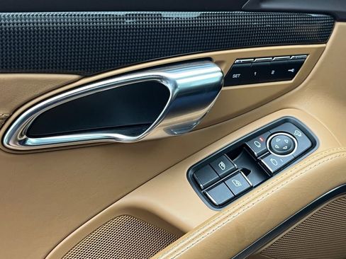 Used 2015 Porsche 911 Turbo S image 28