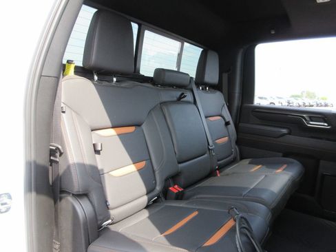 Certified 2025 GMC Sierra 2500 AT4 w/ AT4 Premium Plus Package AWD/4WD image 26