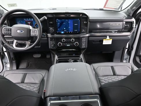 New 2026 Ford F250 Lariat w/ Black Appearance Package image 23