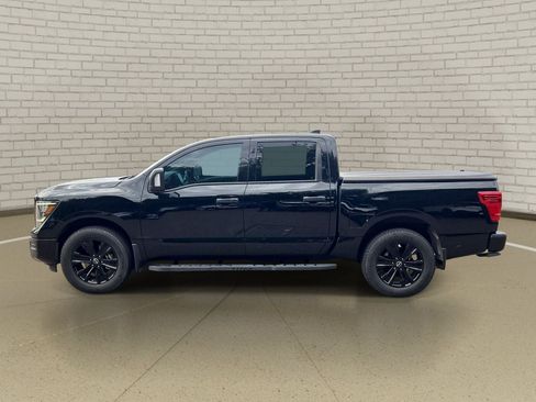 Used 2023 Nissan Titan SV w/ SV Convenience Package AWD/4WD image 8