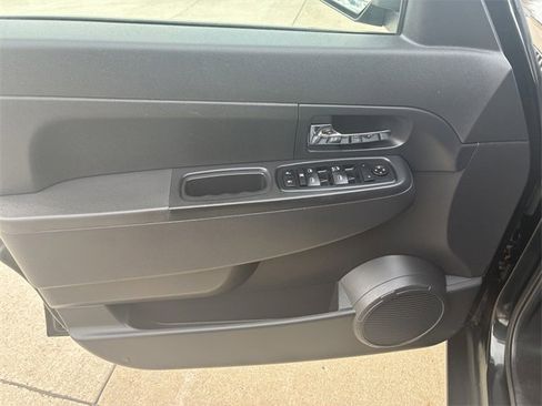 Used 2012 Jeep Liberty Sport w/ Popular Equipment Group image 18