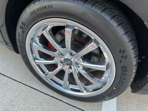 Used 2010 Dodge Charger SRT8 w/ SRT Option Group II image 12