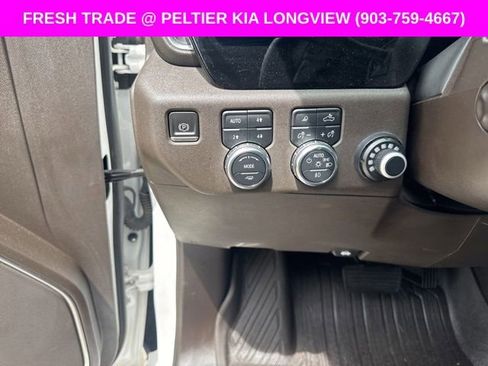 Used 2022 GMC Sierra 1500 SLT w/ SLT Convenience Package AWD/4WD image 18
