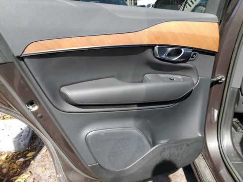 Certified 2023 Volvo XC90 B6 Plus image 10