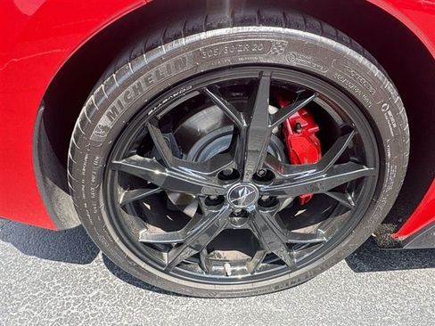 Certified 2021 Chevrolet Corvette Stingray Premium Cpe w/ Z51 Performance Package RWD image 32