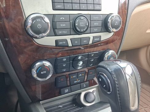 Used 2011 Ford Fusion SEL w/ 302A Rapid Spec Order Code FWD image 25